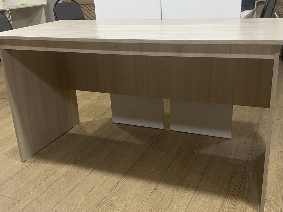 Срочно продается офисная мебель