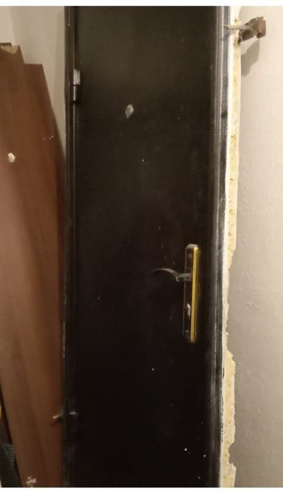 Темыр есык сатылады