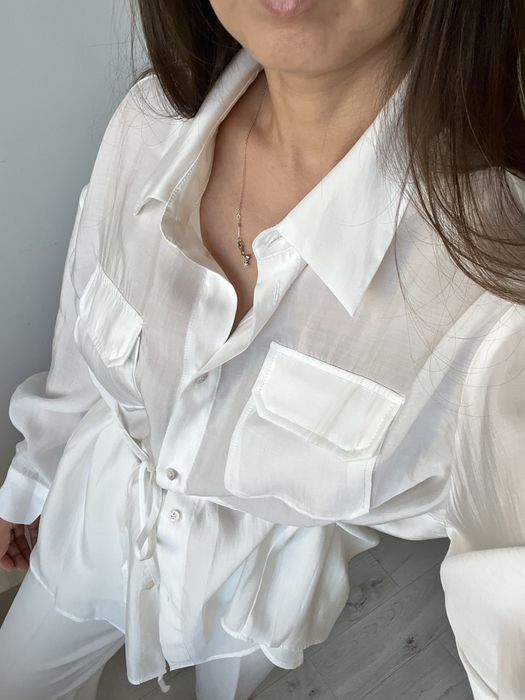 Белая классическая рубашка