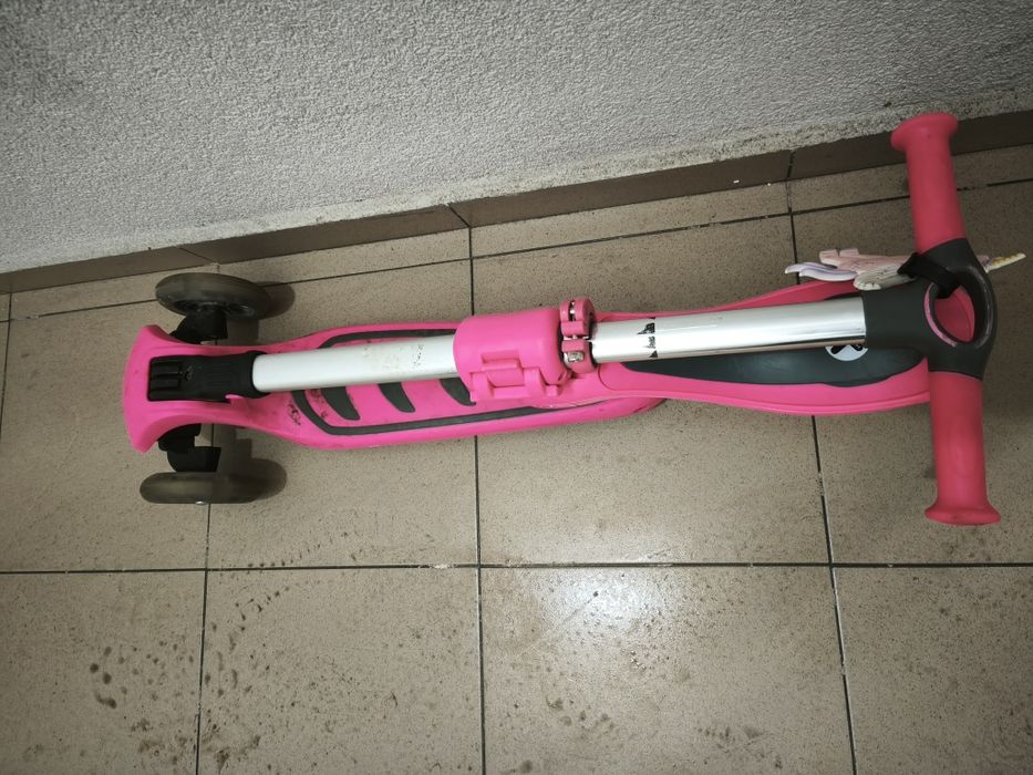 Розова тротинетка KinderKraft