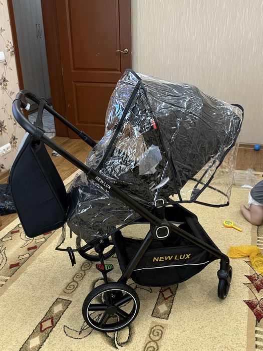 Коляска прогулочная