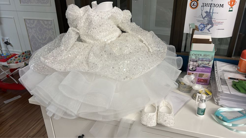 Платье оочень красивое на годик