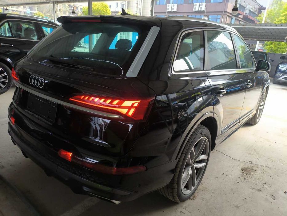 Audi Q7 55 TFSI quattro S line Sport Edition