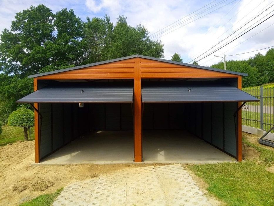 Vand garaje metalice din panouri sandwich