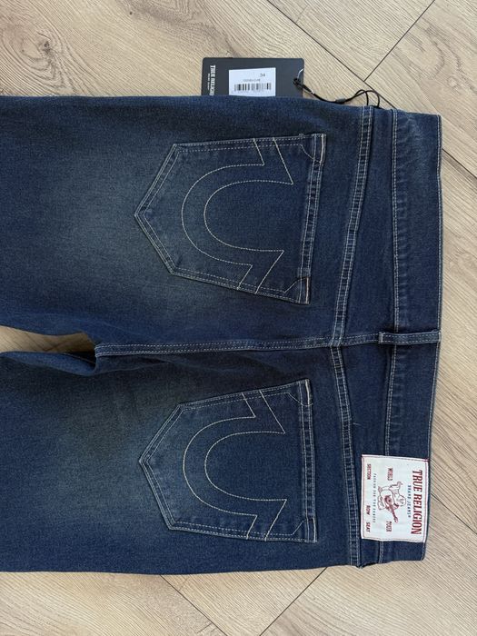 Blugi TRUE RELIGION Geno Relaxed Slim Albastru Barbati | Marime 34 x 32 (Talie 93 cm)