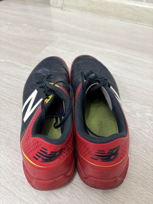 Футзалки new balance