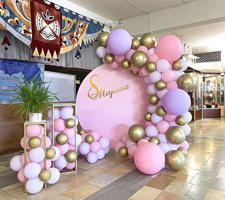 Фотозона баннер оформление шарами входной группы годик день рождения ...