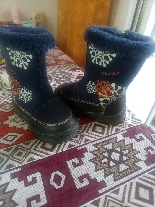 Продам детские сапожки