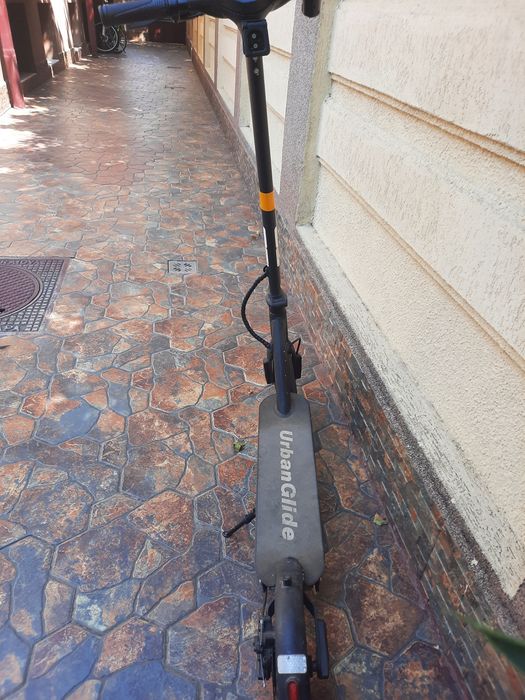 Vand trotineta electrica UrbanGlide Ride 100XS in stare buna de functionare!!