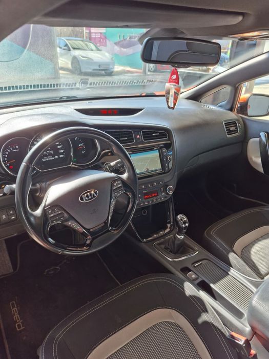 Kia Pro Ceed JD 1.6 GDi 135 cai 2014