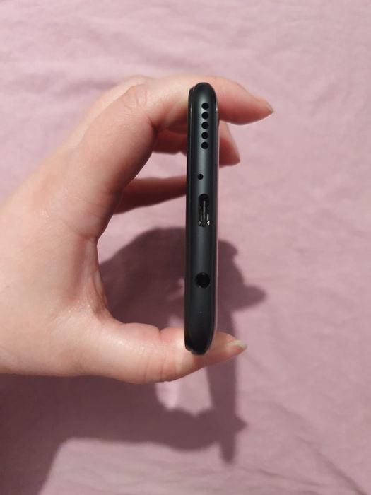 Vând telefon Huawei P40 Lite