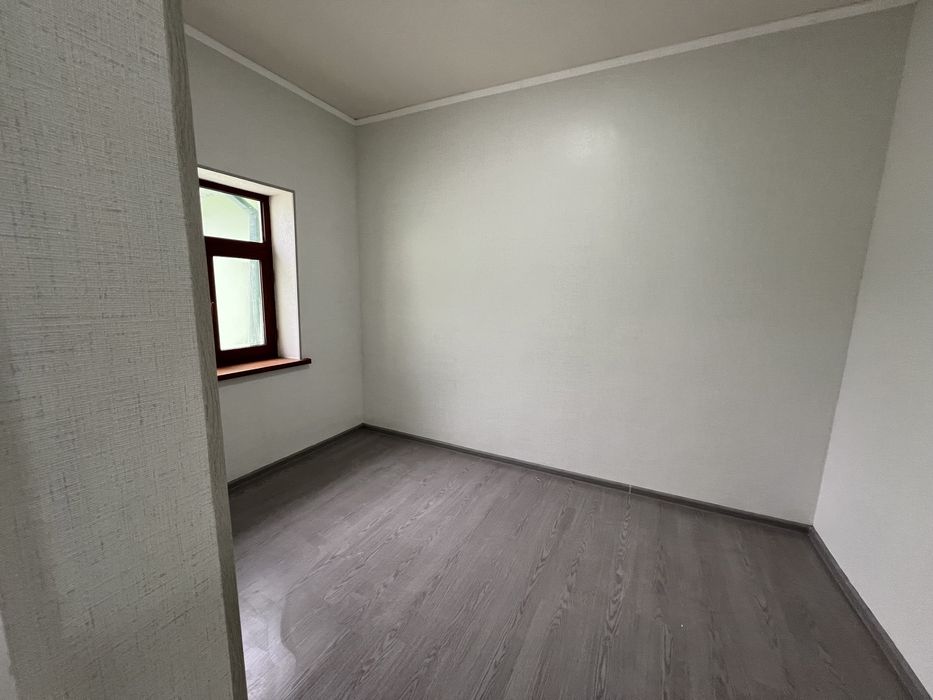 ховли сотилади. эски шахар. обл гаи. оркасидан.  1.5 соток.