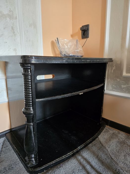 Полка для телевизора