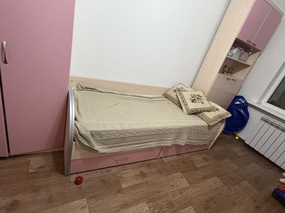 Гарнитур для детской