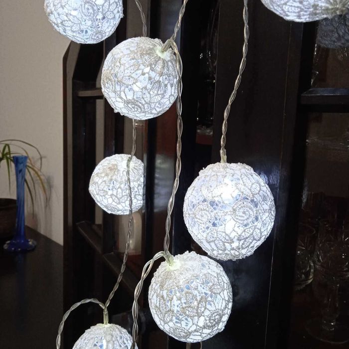 Светещи топки гирлянд за елха декорация