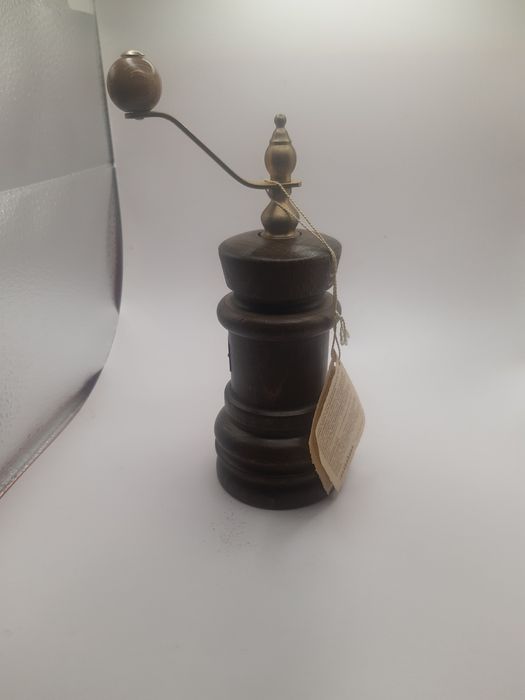 Rasnita ZASSENHAUS-Germania,noua,10 ani garantie.