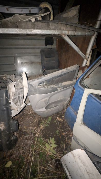 Продам запчасти на различные виды машин