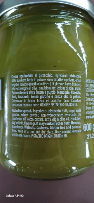 Vând crema de fistic