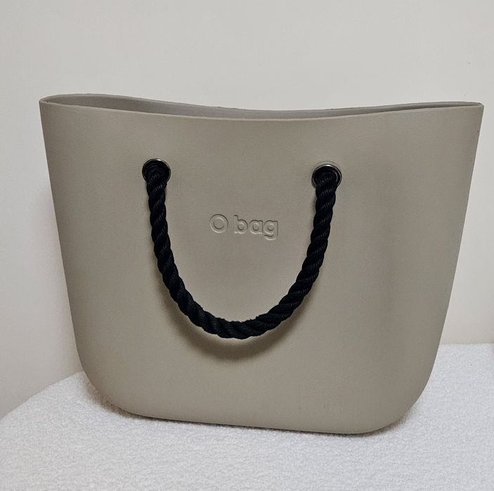 Дамски чанти O bag и Guess