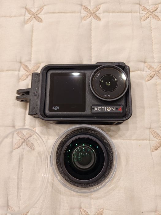 Продам экшн-камеру DJI Osmo Action 4