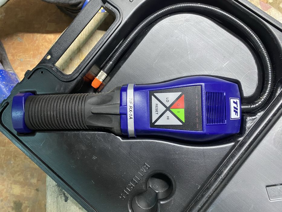 Продаю Течеискатель для фреона