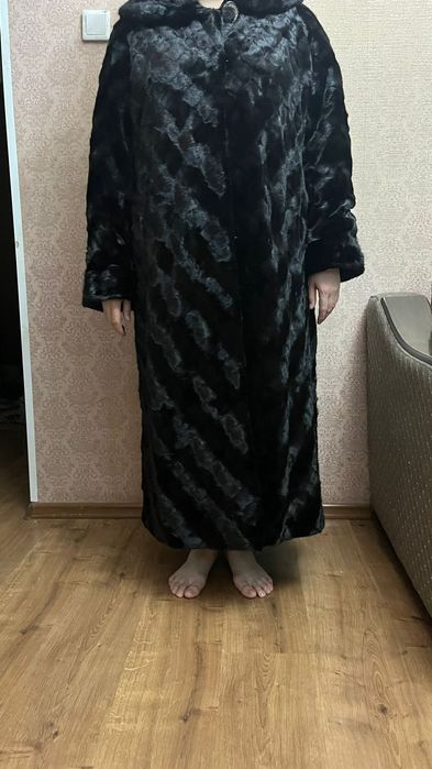 Продам норковую шубу