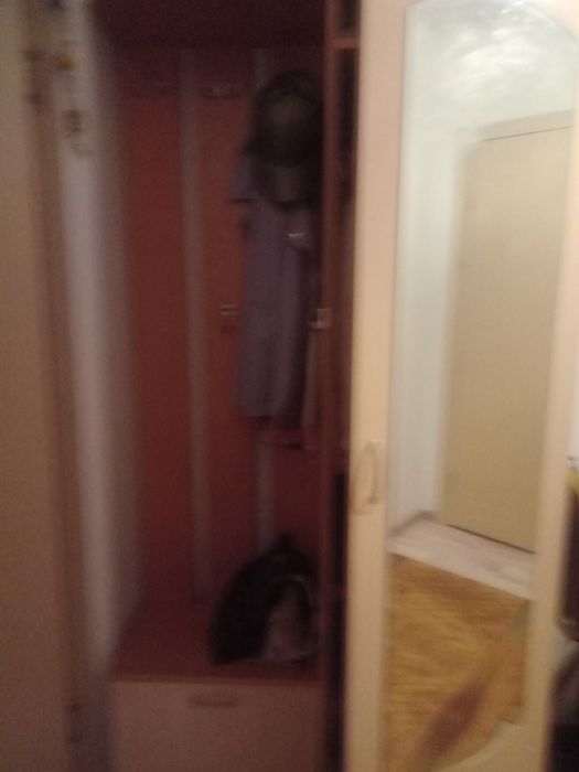 Прихожая с антресолью