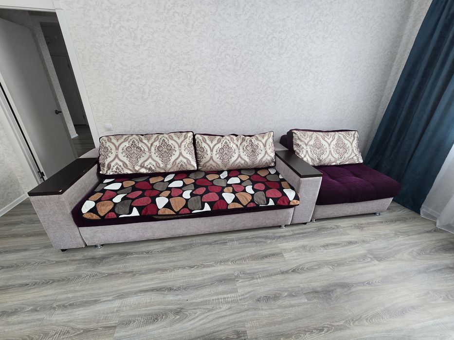 Продам диван 3,5 метра