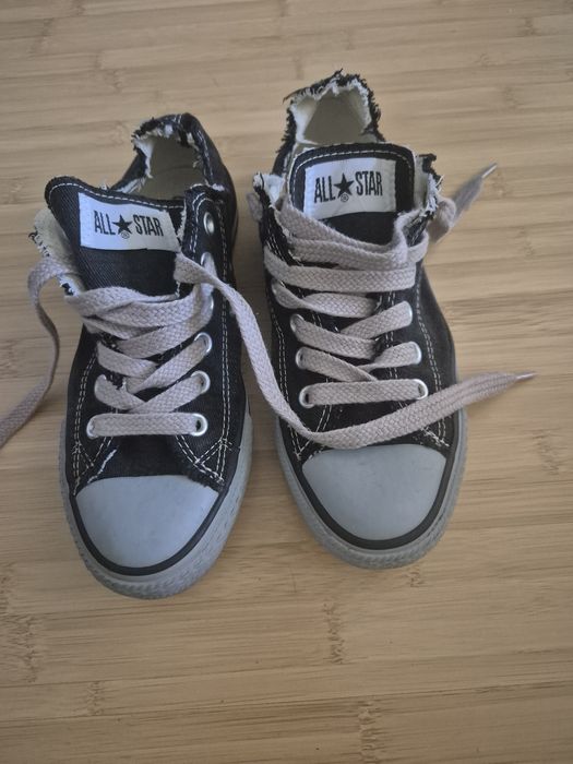 Tenisi converse , stare bună, mărimea 37,5