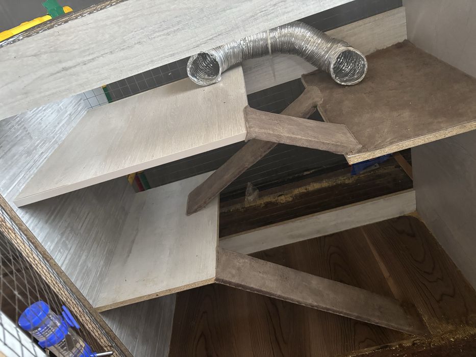 Продам вольер…….