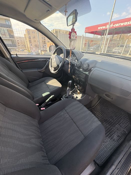 Vand Dacia Duster 4x2 !