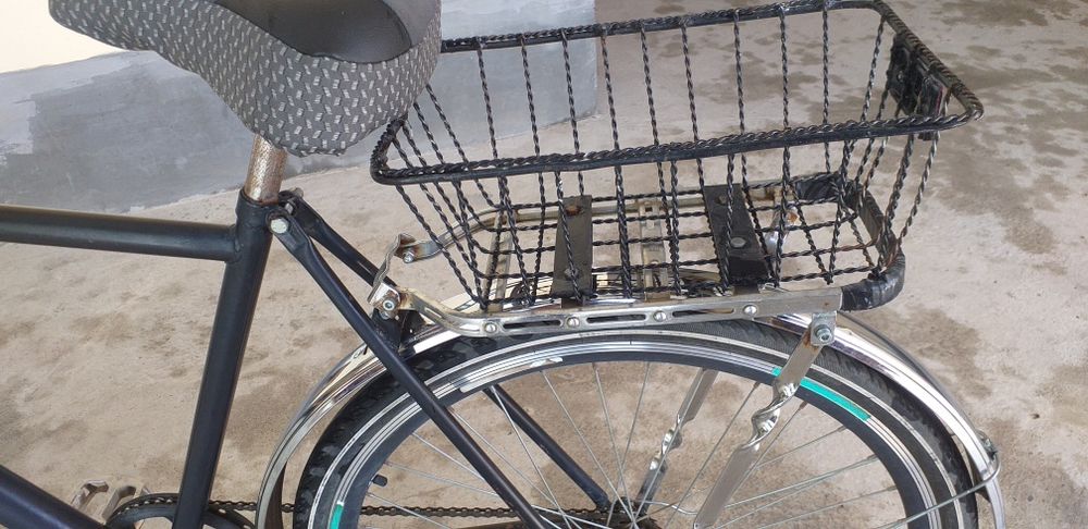 Velosiped yaxshi minilgan hamma joyi yangi