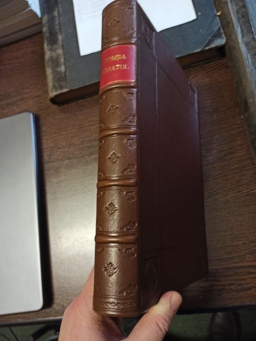 A.M. Comsia:  Biologia si principiile culturii vanatului.