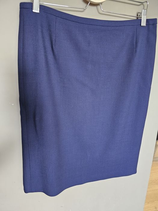 Бизнес , Класическа пола MaxMara, Boss