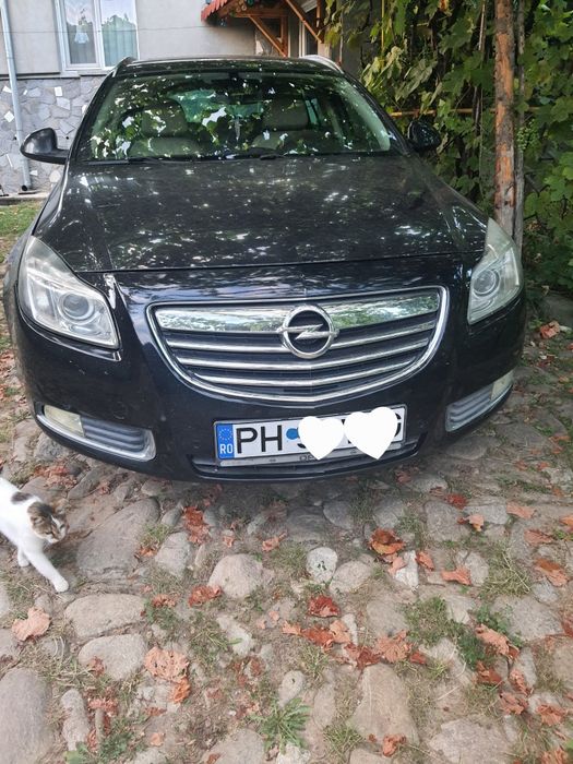 Vând  opel insignia