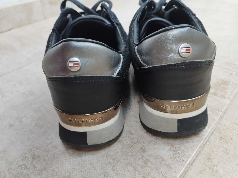 Оригинални  брокатени маратонки Tommy Hilfiger естествена кожа