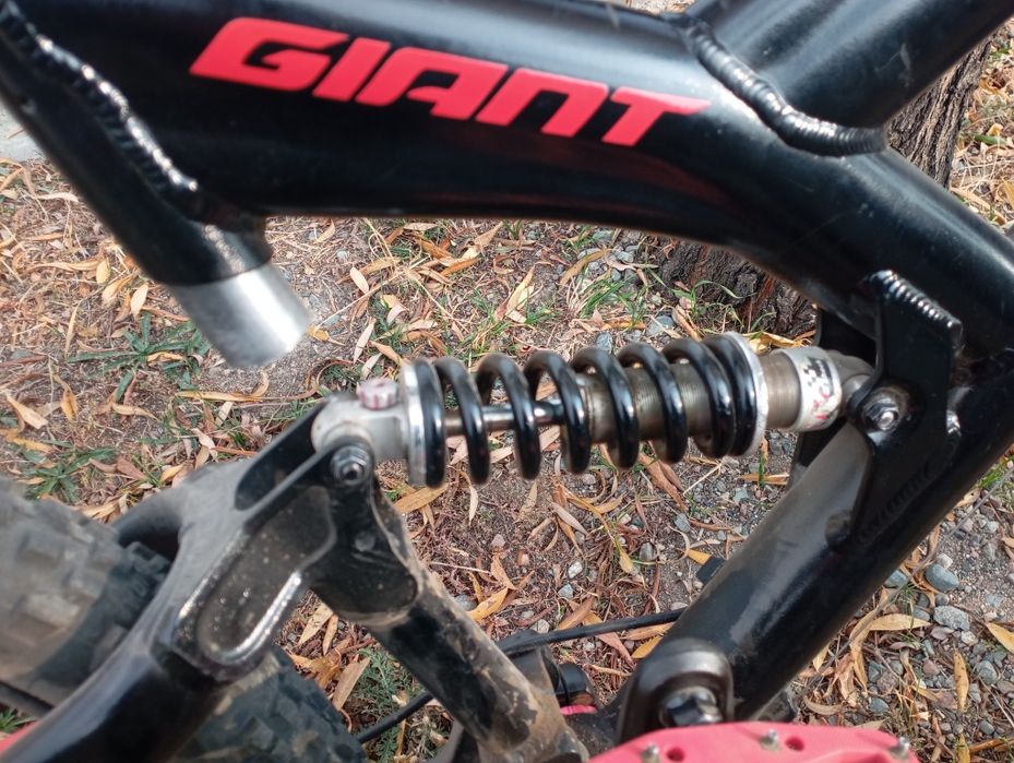 Велосипед двух подвес