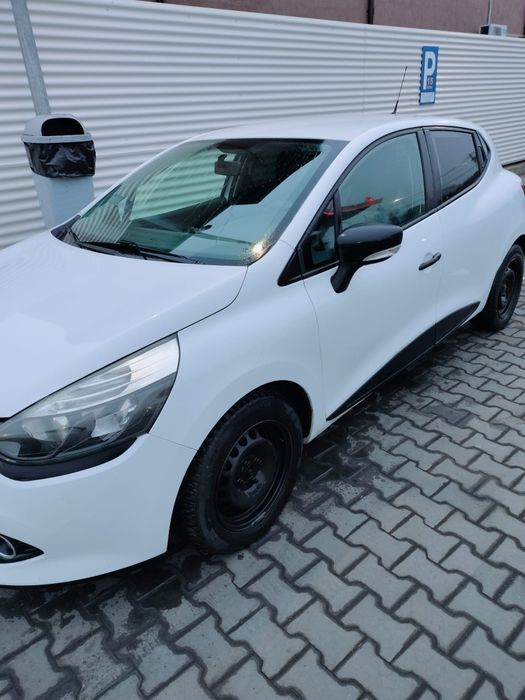 Proprietar vând Renault Clio IV