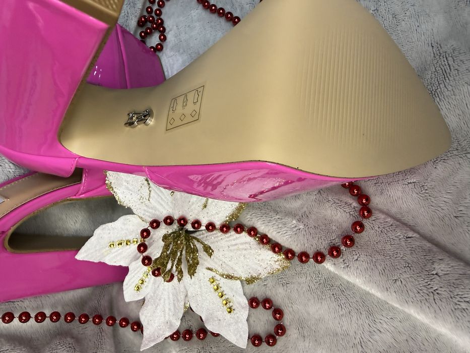 Обувки, номер 36