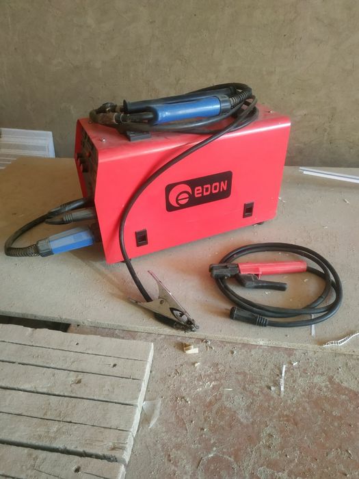 Кемпи ва елекрод сварични апарат