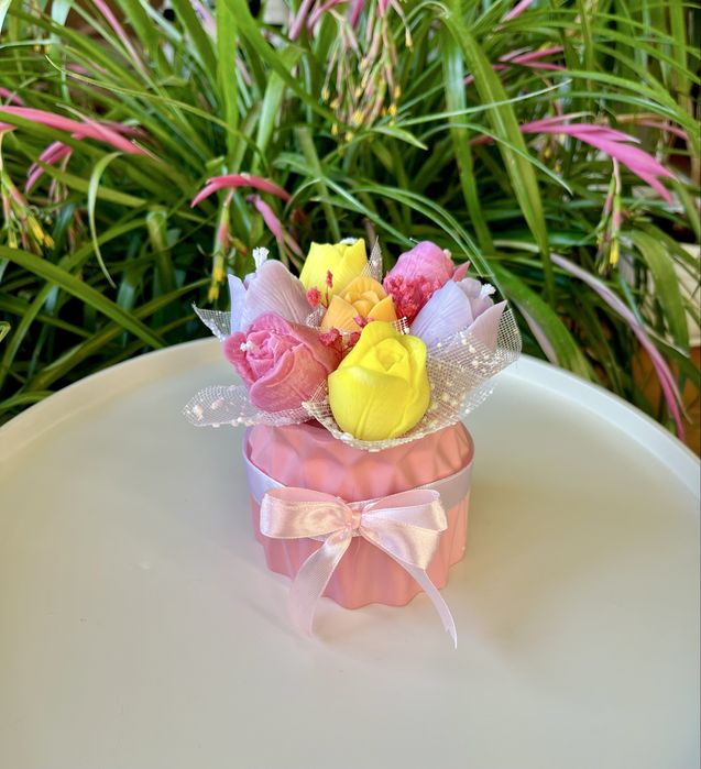 Ароматни соеви свещи и глицеринови сапуни