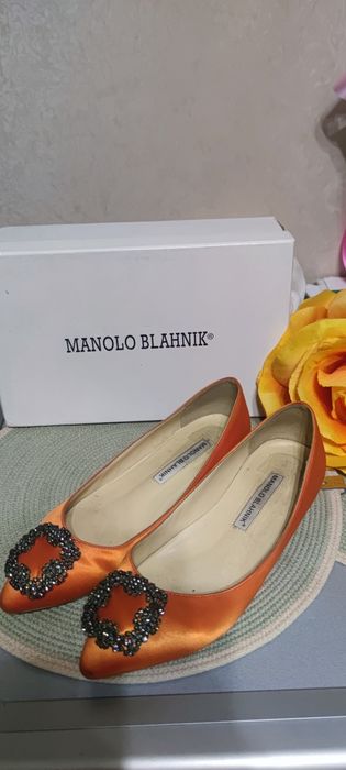 Балетки Manolo Blahnik.