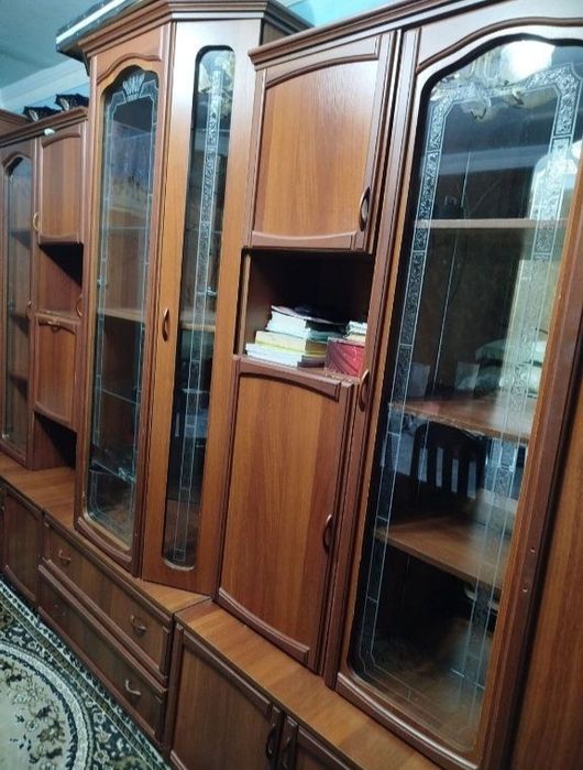 Стенка  сотилади