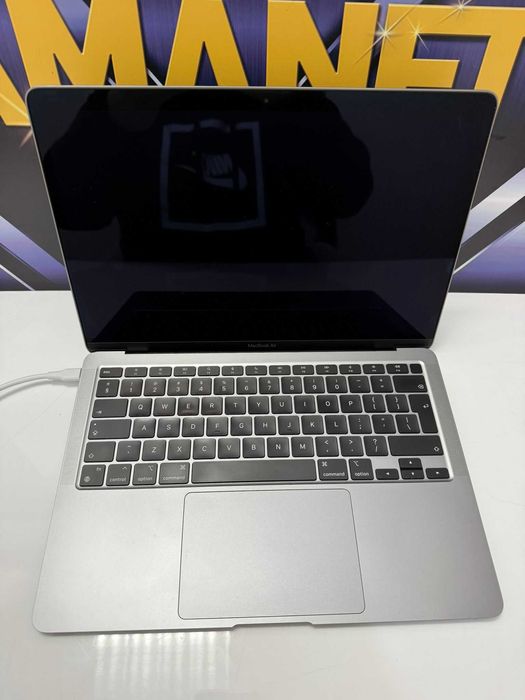 MacBook Air 13-inch M1 2020 Retina  Gri AGP Amanet Cod 3330