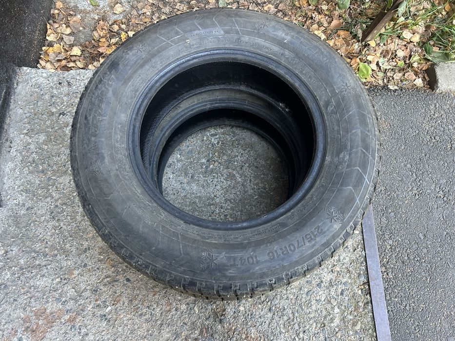 Продам зимние шины