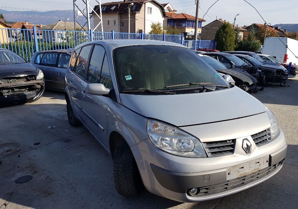 Рено Сценик на части