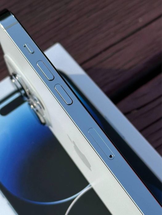 iPhone 14 pro 256 gb .