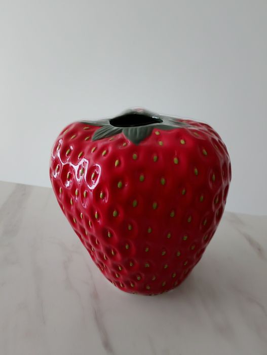 Ваза за цветя ядога