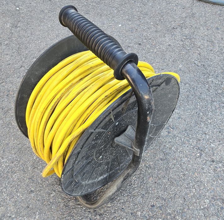 Удлинитель на катушке Mateus 50м