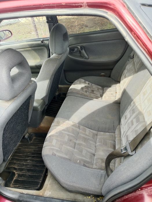 Продам mazda 626